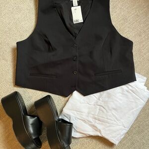 H&M Black Button-Up Vest